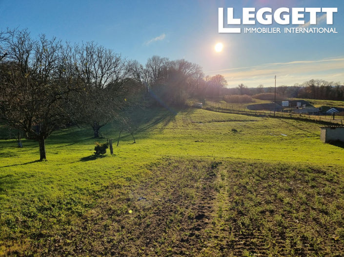 Image No.10-3 Bed House for sale