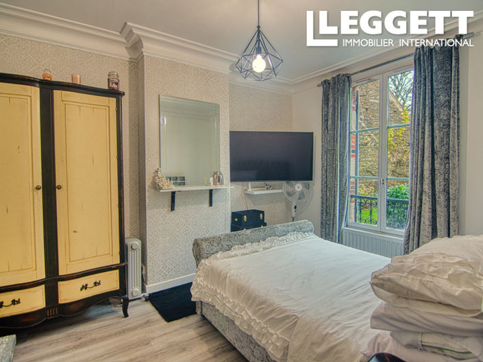 Image No.10-4 Bed House for sale