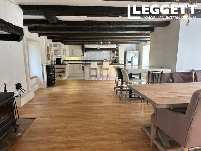 Image No.5-10 Bed House for sale