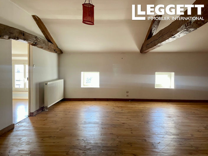 Image No.10-5 Bed House for sale