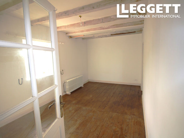 Image No.7-7 Bed House for sale