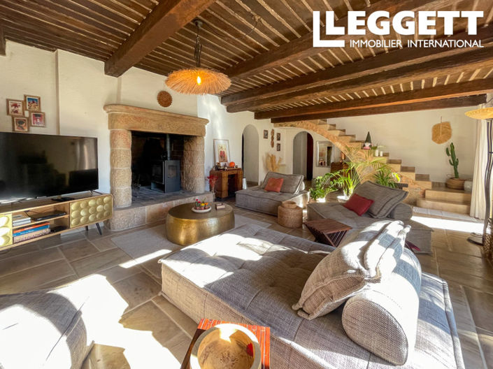 Image No.8-3 Bed House for sale