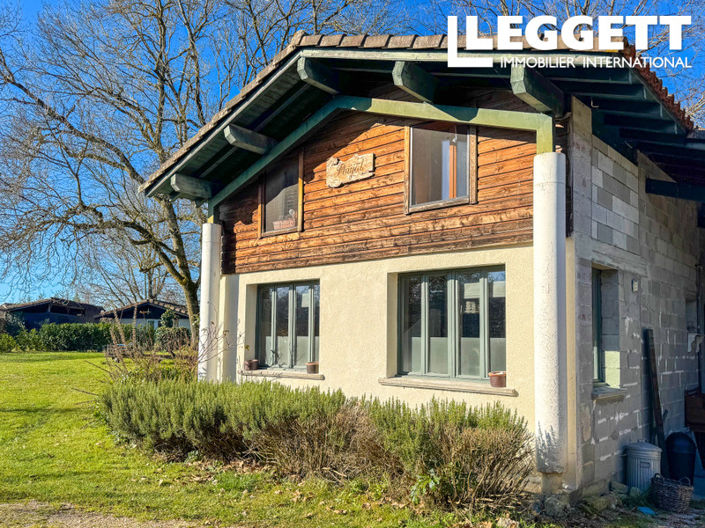 Image No.8-4 Bed Commercial for sale