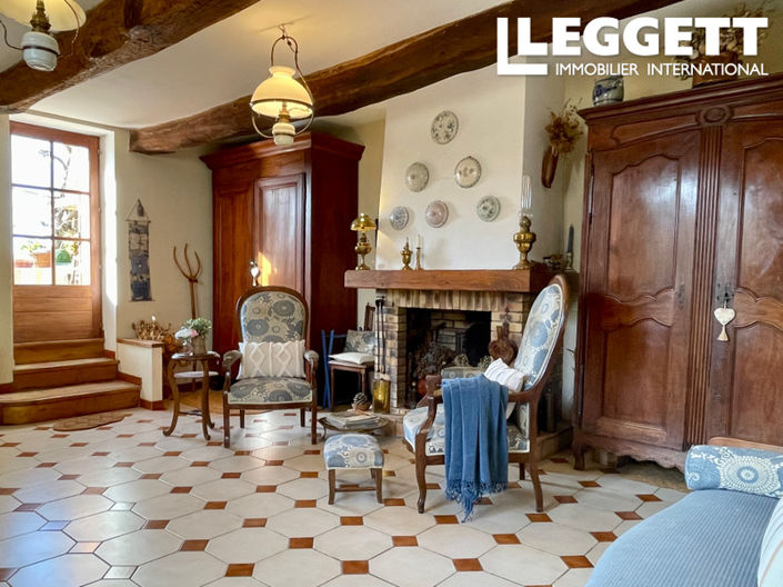 Image No.3-6 Bed House for sale