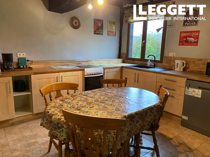 Image No.6-6 Bed House for sale