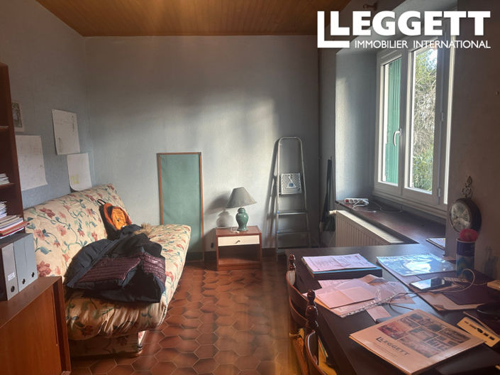 Image No.6-3 Bed House for sale