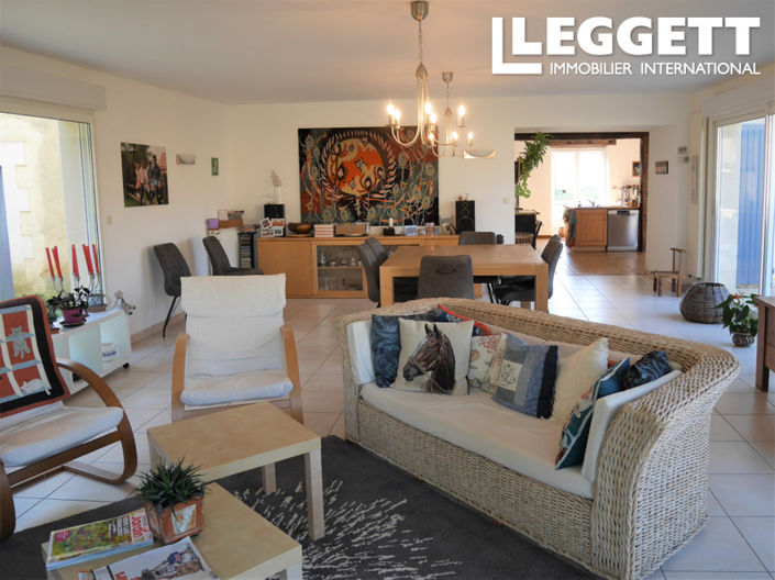 Image No.4-6 Bed House for sale