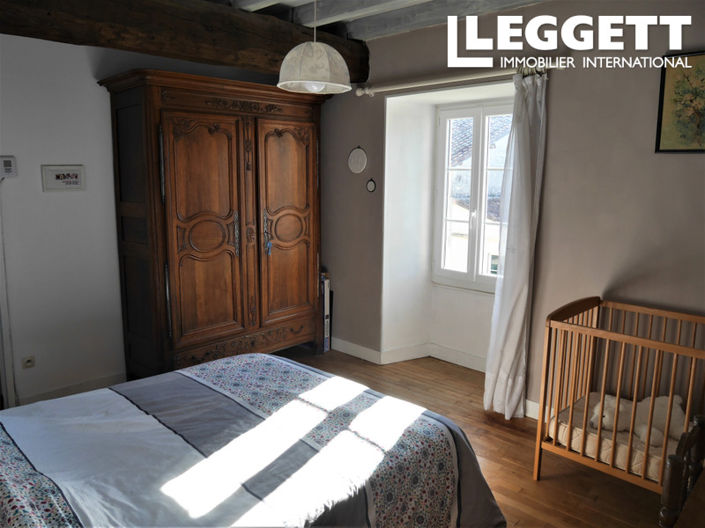 Image No.7-6 Bed House for sale