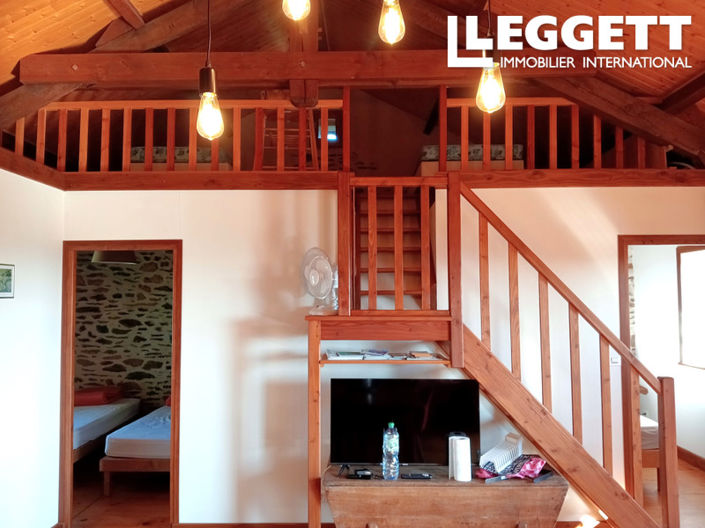 Image No.6-2 Bed House for sale