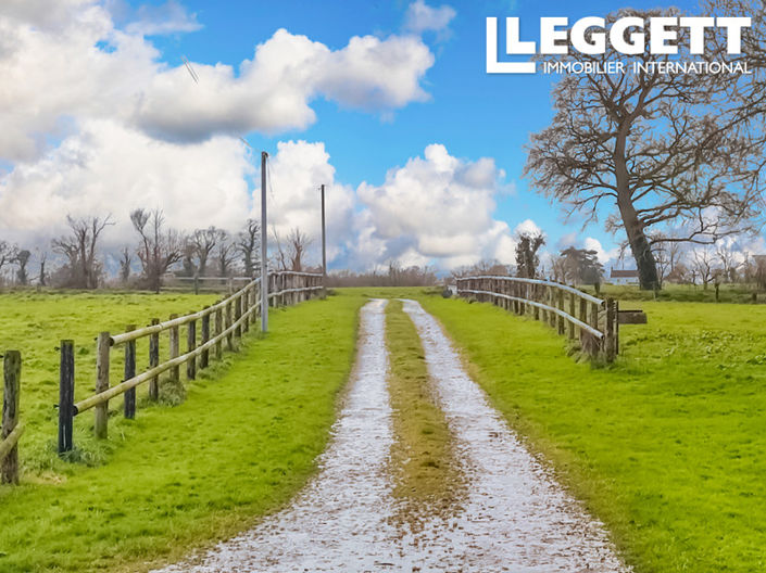 Image No.5-7 Bed House for sale