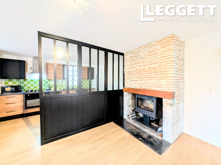 Image No.10-3 Bed House for sale