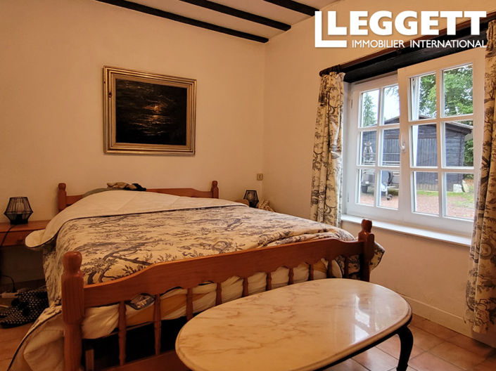 Image No.10-3 Bed House for sale