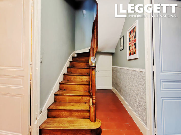 Image No.8-4 Bed House for sale