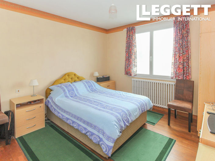 Image No.6-3 Bed House for sale