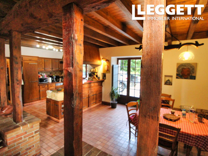 Image No.7-5 Bed House for sale