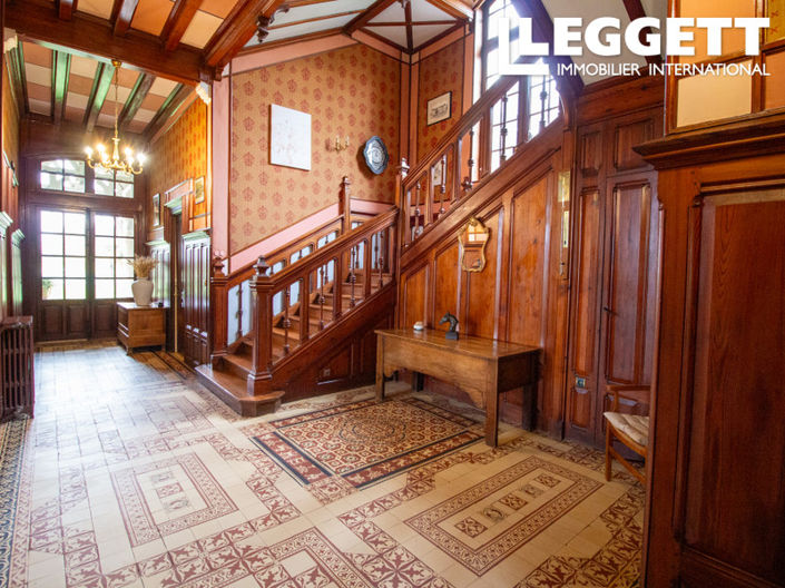 Image No.2-8 Bed Chateaux for sale