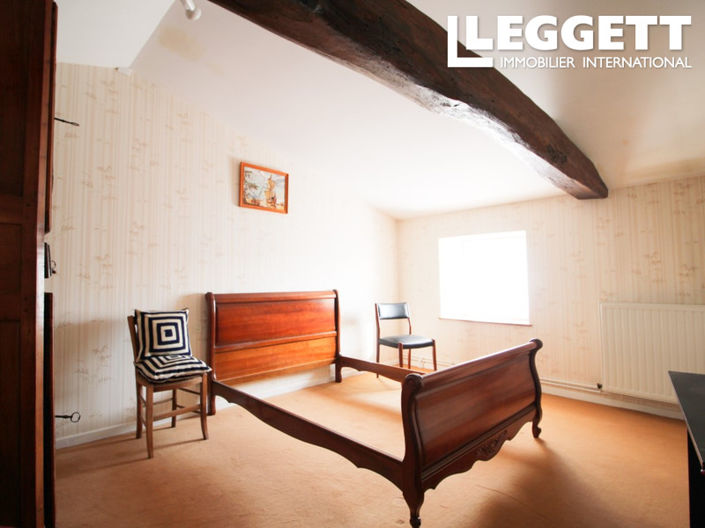 Image No.10-4 Bed House for sale