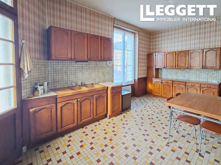 Image No.7-5 Bed House for sale