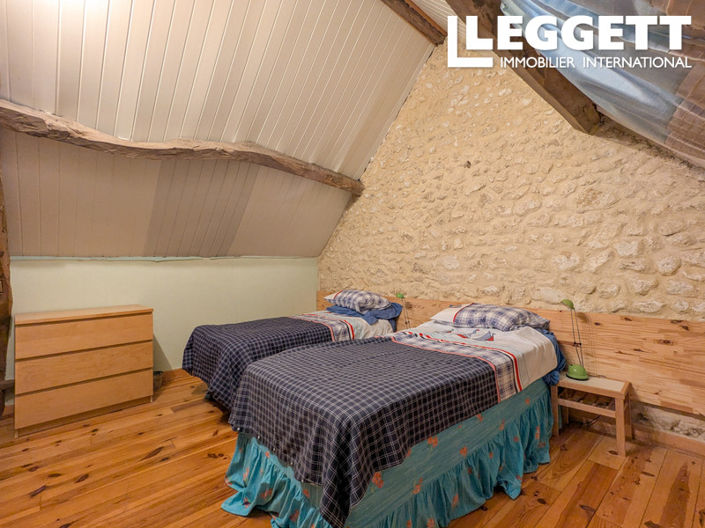 Image No.9-4 Bed House for sale