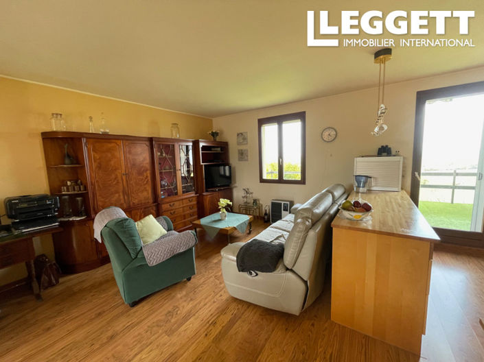 Image No.5-5 Bed House for sale