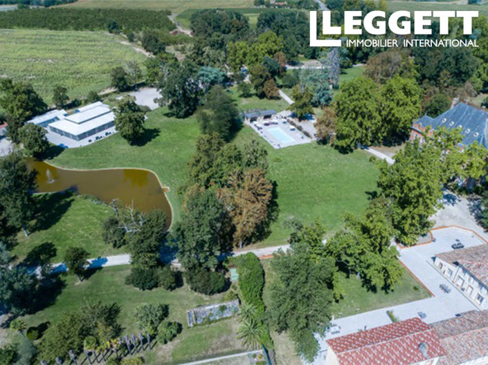 Image No.2-16 Bed Chateaux for sale