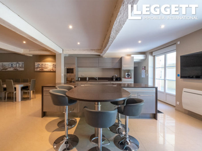 Image No.8-16 Bed Chateaux for sale