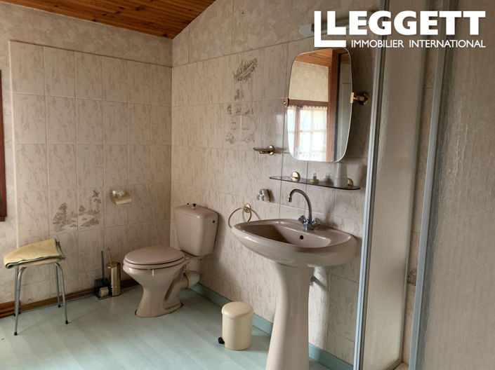 Image No.10-3 Bed House for sale