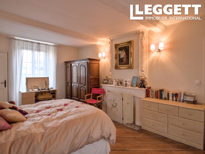 Image No.5-4 Bed House for sale