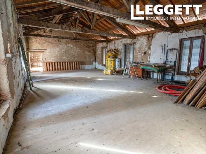 Image No.9-6 Bed House for sale