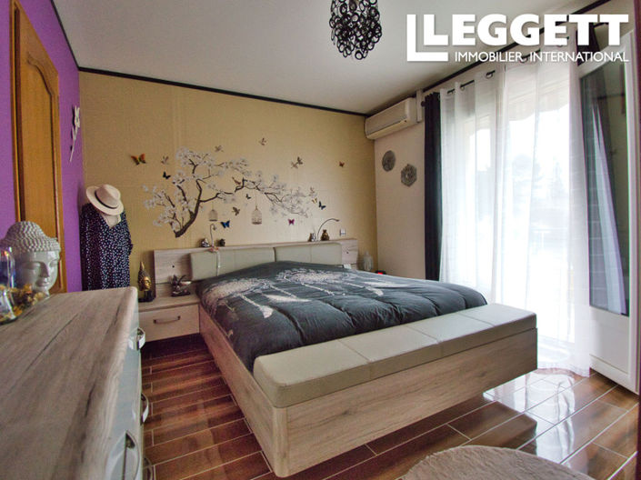 Image No.7-3 Bed House for sale