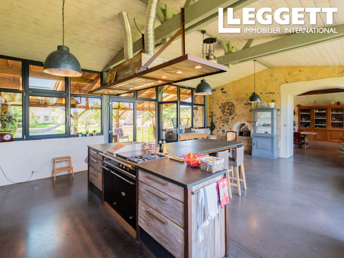 Image No.6-14 Bed House for sale