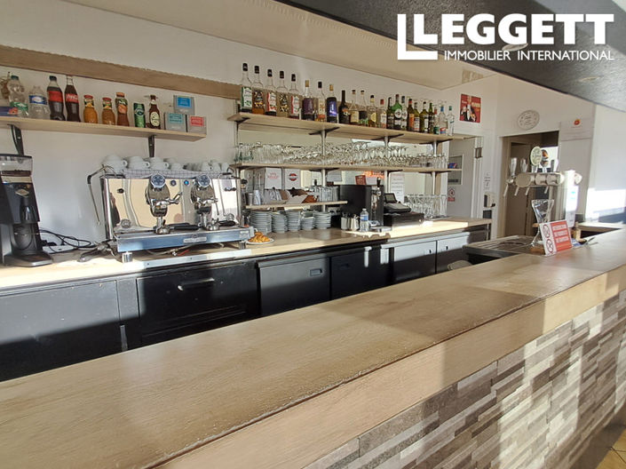 Image No.3-3 Bed Commercial for sale