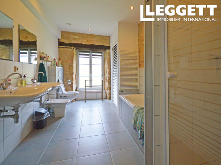 Image No.6-7 Bed House for sale