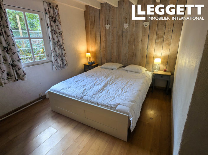 Image No.9-4 Bed House for sale