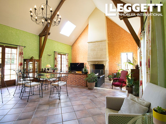 Image No.8-4 Bed House for sale