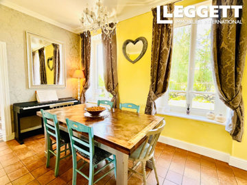 ahr0chm6ly9jzg4uagvzdglhlmltbw8vaw1hz2uvvevom