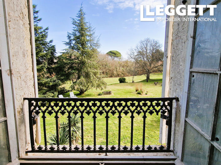 Image No.3-5 Bed Chateaux for sale
