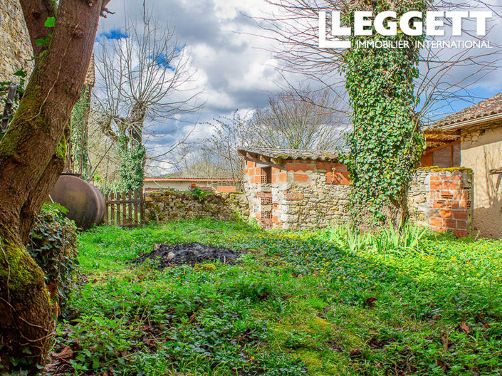 Image No.9-6 Bed House for sale