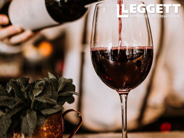 ahr0chm6ly9jzg4uagvzdglhlmltbw8vaw1hz2uvvevom