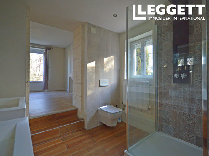 Image No.10-3 Bed House for sale