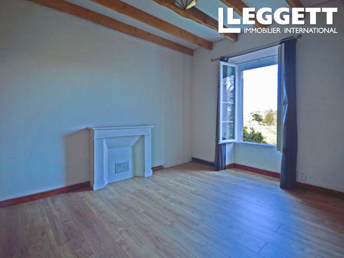 Image No.6-3 Bed House for sale