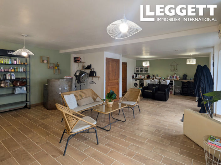 Image No.4-2 Bed House for sale