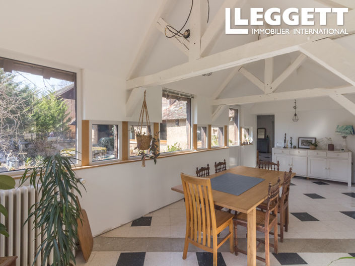 Image No.5-9 Bed House for sale