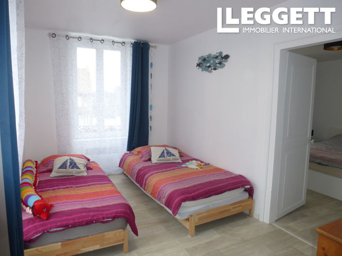 Image No.10-4 Bed House for sale