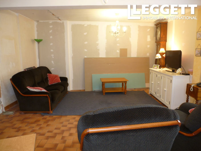 Image No.8-4 Bed House for sale