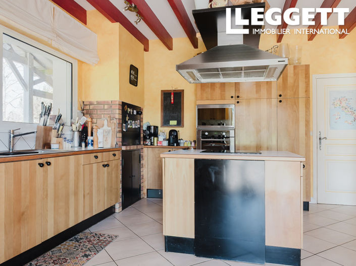 Image No.4-6 Bed House for sale