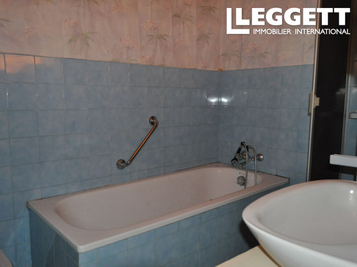 Image No.8-3 Bed House for sale