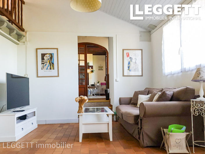 Image No.2-2 Bed House for sale