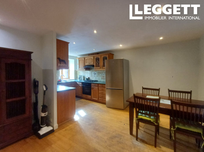 Image No.8-3 Bed House for sale