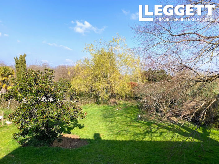 Image No.9-5 Bed House for sale